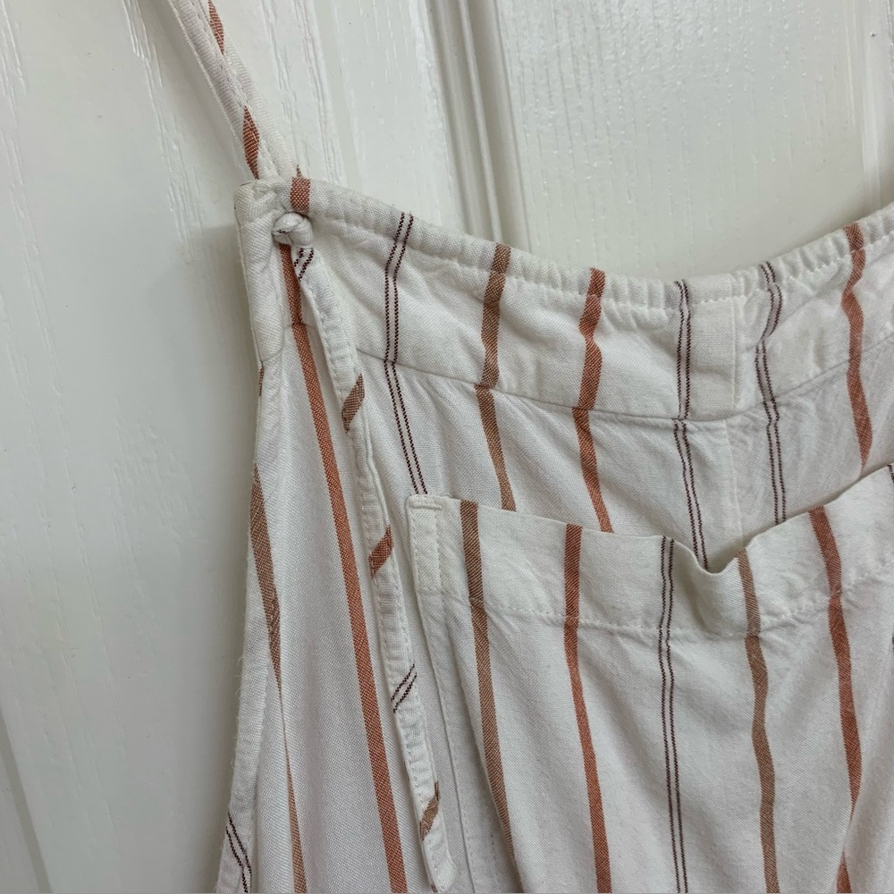 RVCA Zula Jumpsuit Overalls White Stripe Cover Up Sz M Casual Lightweight Beach - Picture 8 of 13